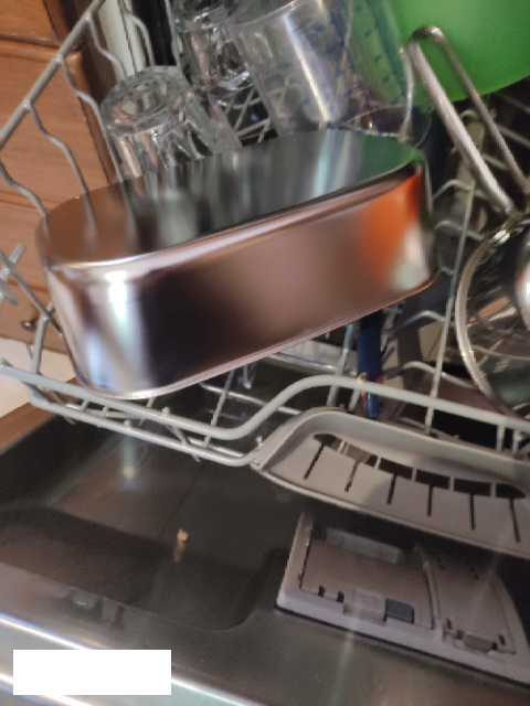 Vaschetta di acciaio in lavastoviglie